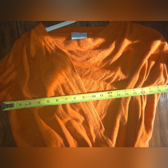 Evolution By Cyrus Orange Wrap Small Cashmere Sweater - Picture 7 of 11